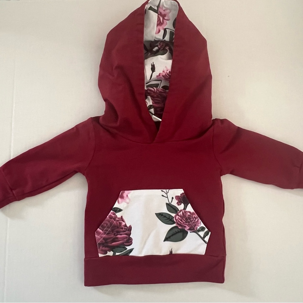 Floral Red Kids Hoodie, size 3-6 months (60 eu) NWOT